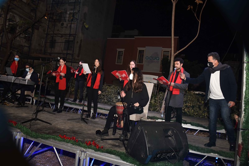 ACUA lights an exceptional Christmas tree in the presence of Beirut Governor 
